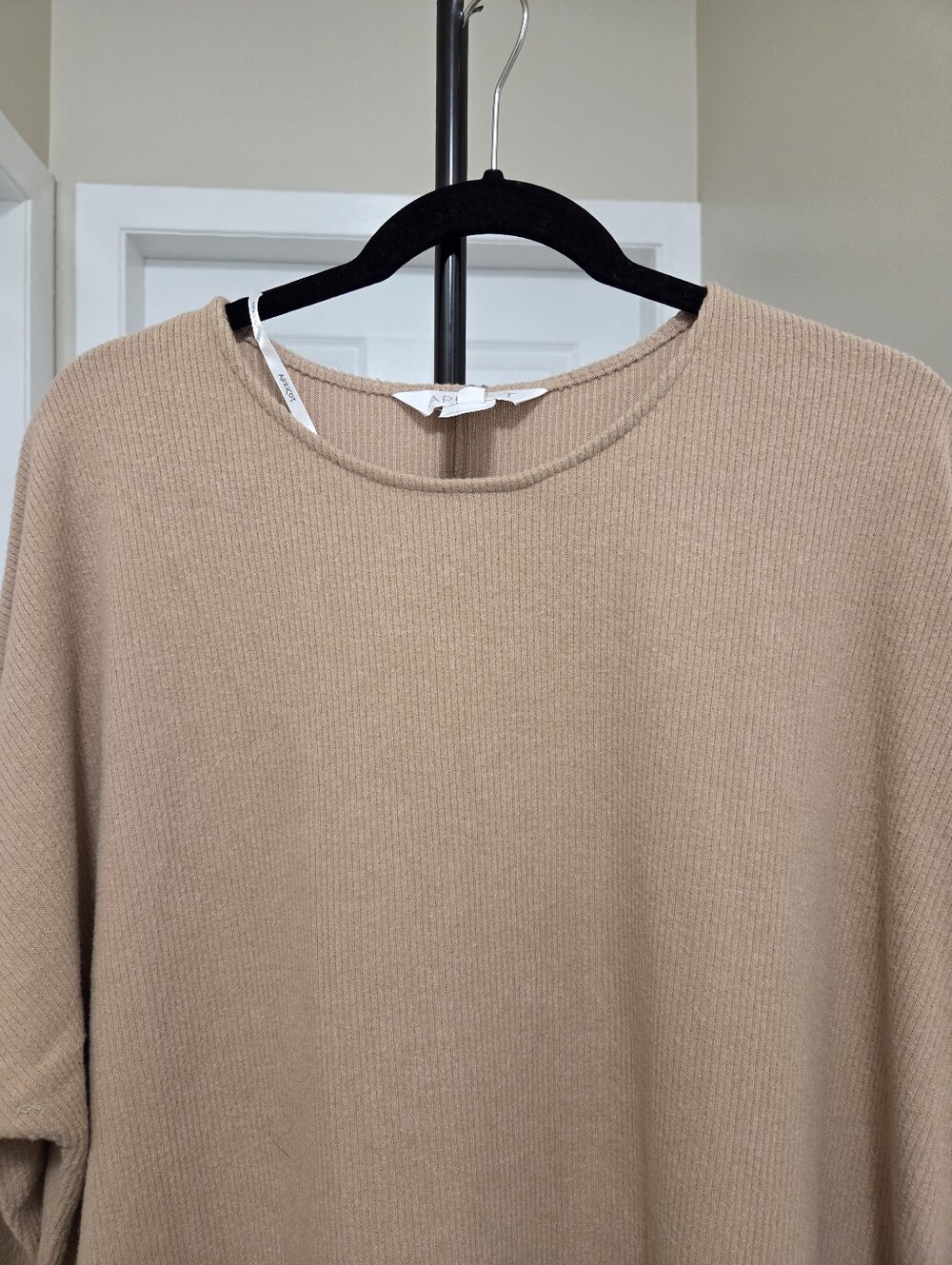NWT Apricot Beige Ribbed Knit Tunic Sweater Top Oversized Dolman Sleeve - Picture 3 of 10